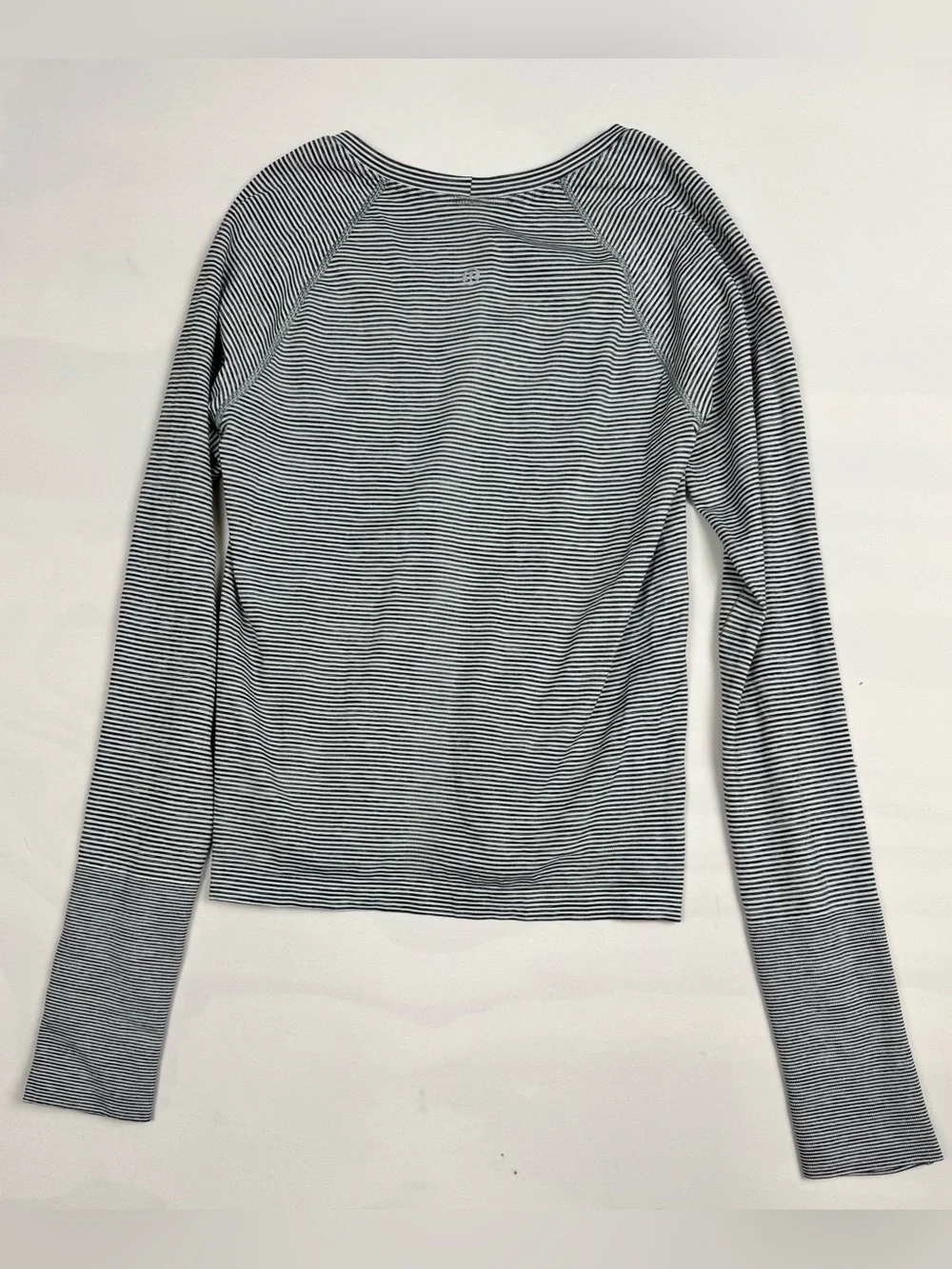 Lululemon Swiftly Tech Long Sleeve White Black Stripe Women’s 8